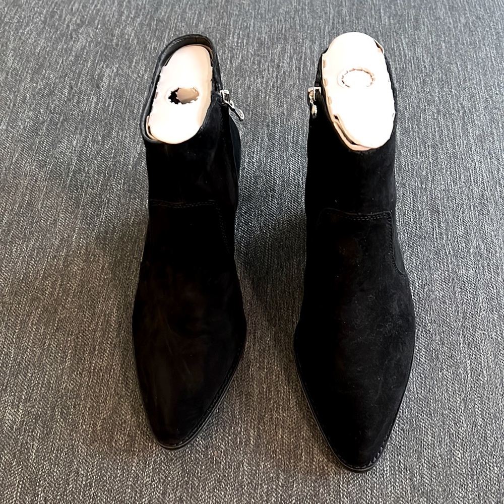 Ann Taylor Ophera Flat Bootie-Missy 9.5 Black